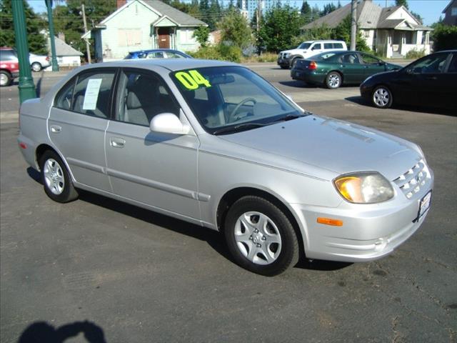 2004 Hyundai Accent Shawd