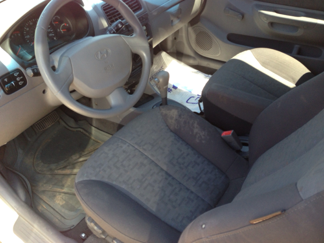 2005 Hyundai Accent 5.2