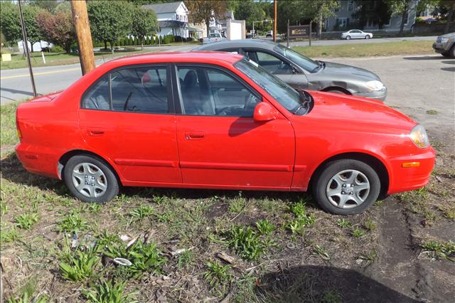 2005 Hyundai Accent S Sedan