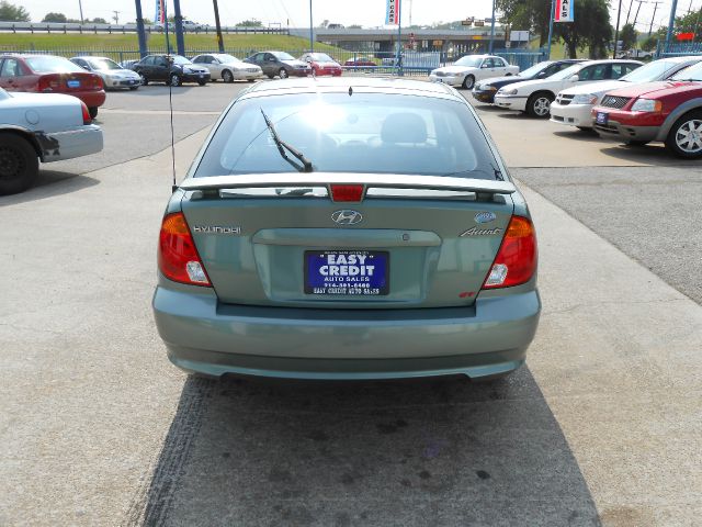 2005 Hyundai Accent 5.2