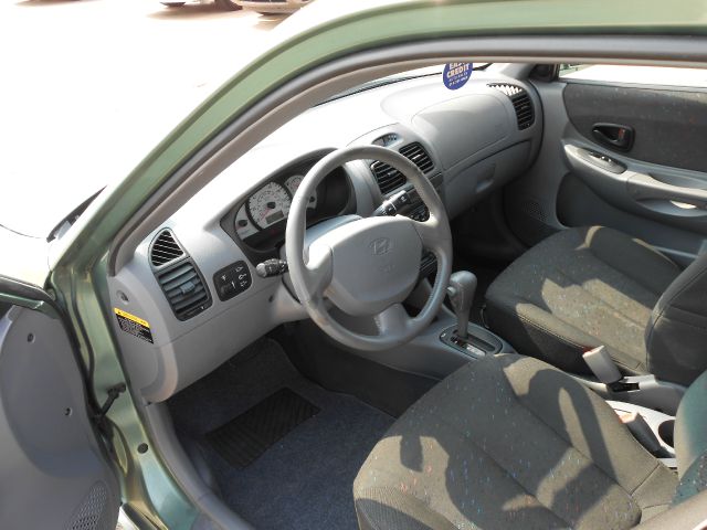 2005 Hyundai Accent 5.2