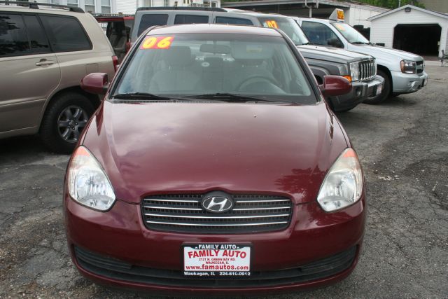 2006 Hyundai Accent FWD 4dr Sport