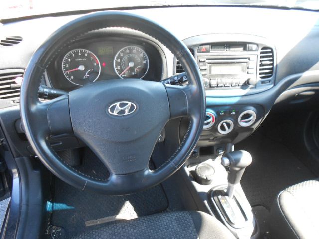 2007 Hyundai Accent LS LOW Milesfactory Warranty Sedan