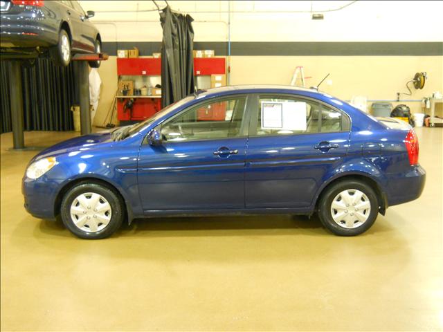 2008 Hyundai Accent FWD 4dr Sport