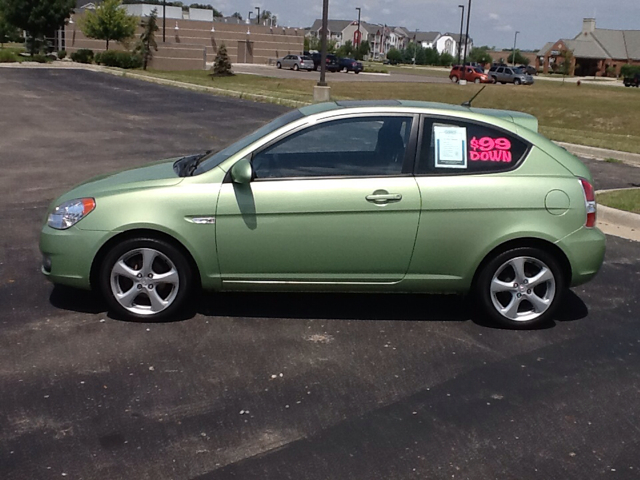 2008 Hyundai Accent L Wagon 4D , AWD, NEW Cluch