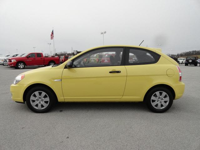 2008 Hyundai Accent XLS