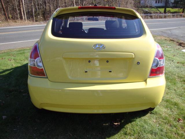 2009 Hyundai Accent XLS