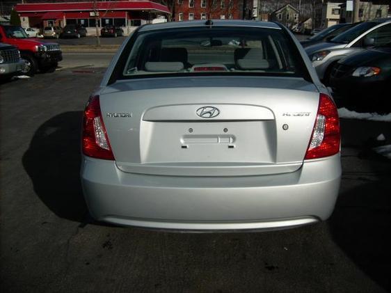 2009 Hyundai Accent Unknown