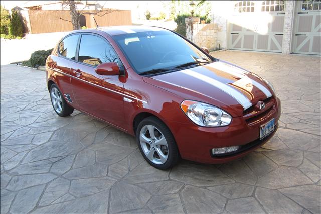 2009 Hyundai Accent SE