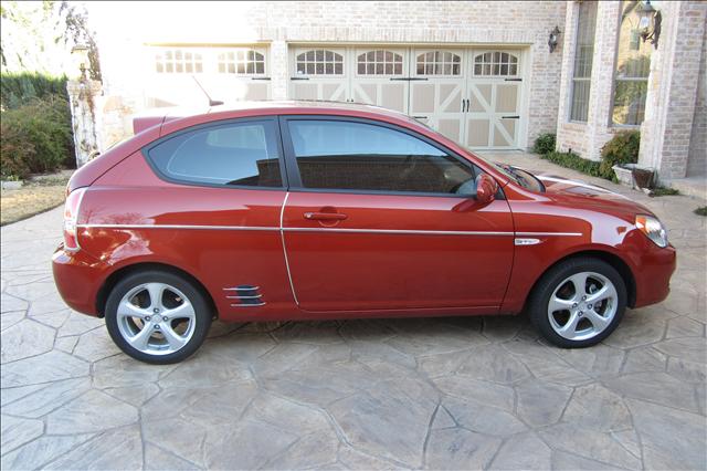 2009 Hyundai Accent SE