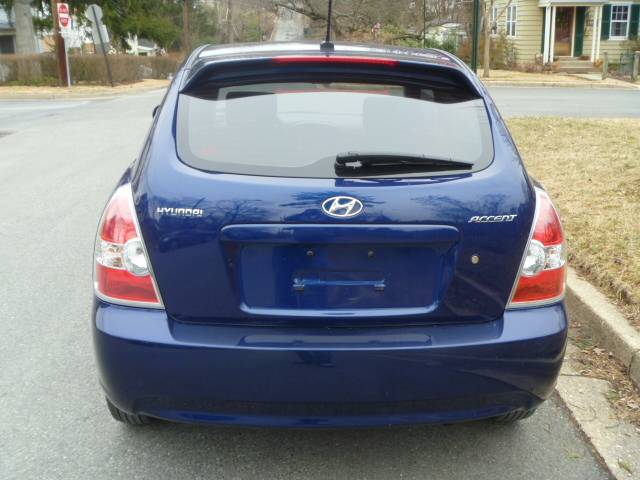 2010 Hyundai Accent FWD 4dr Sport