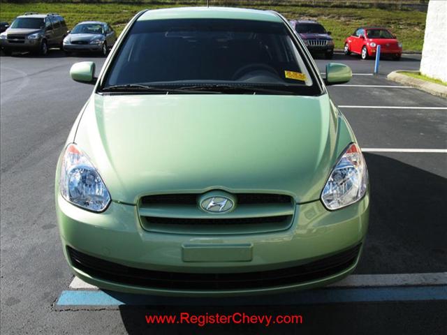 2010 Hyundai Accent SE THIS Beauty IS IN MINT COND