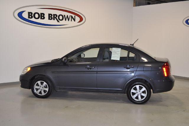 2010 Hyundai Accent FWD 4dr Sport