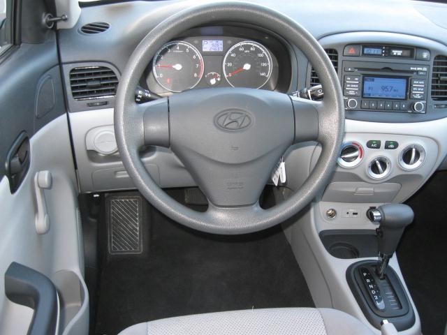 2010 Hyundai Accent Unknown