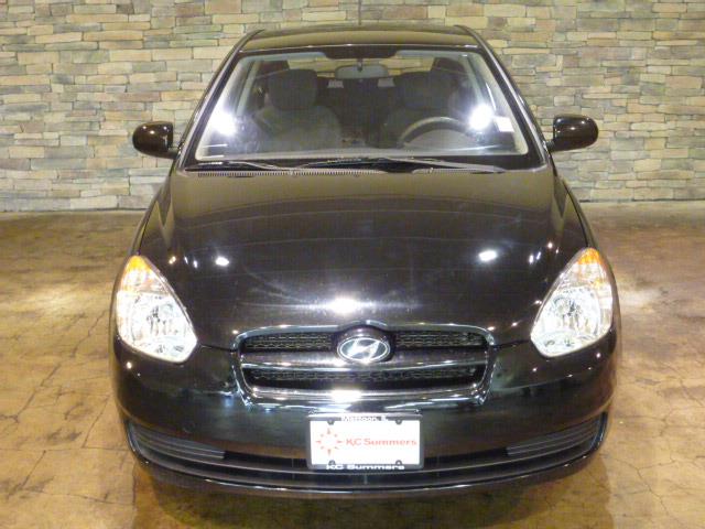 2011 Hyundai Accent XLS