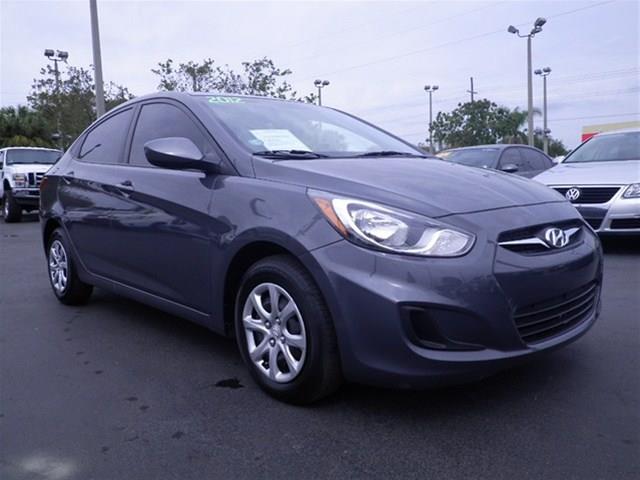 2012 Hyundai Accent FWD 4dr Sport