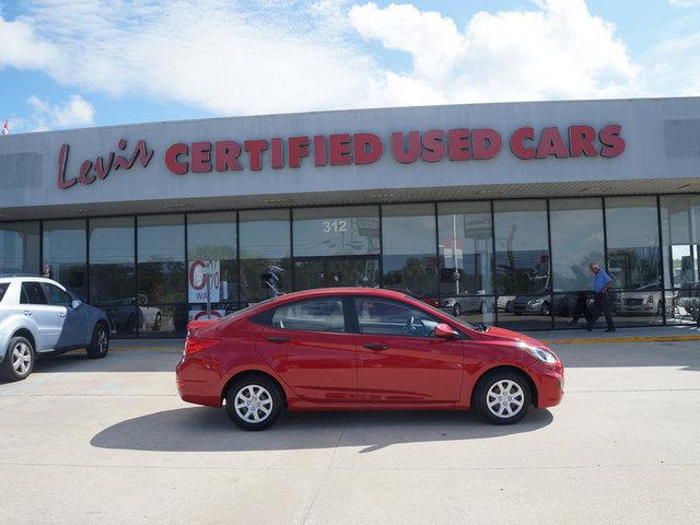 2012 Hyundai Accent V-6 Sport