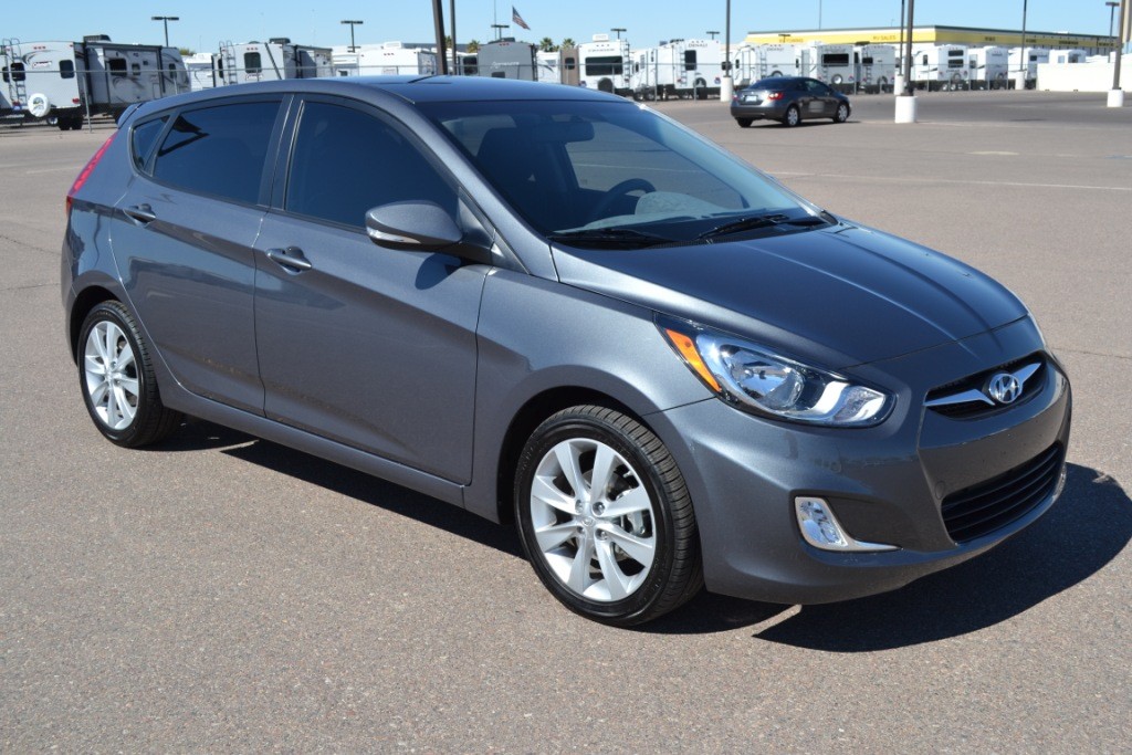 2013 Hyundai Accent Hi Top Handycap Transport