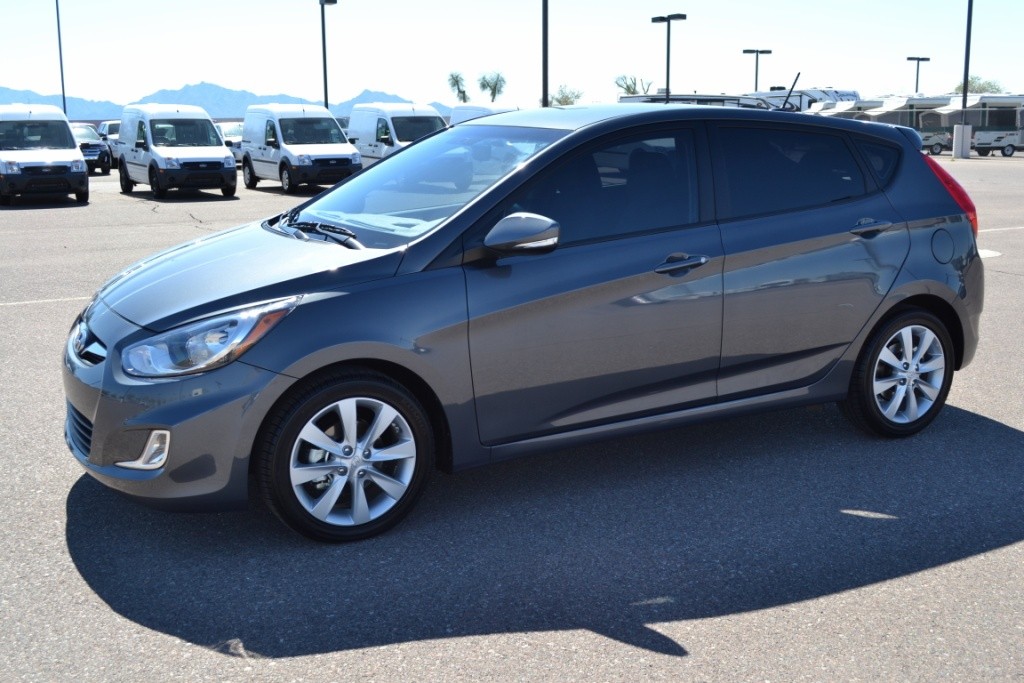 2013 Hyundai Accent Hi Top Handycap Transport