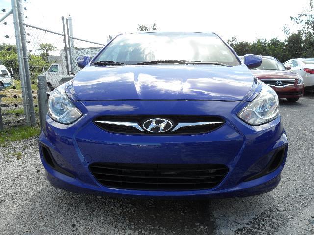 2013 Hyundai Accent Hi Top Handycap Transport