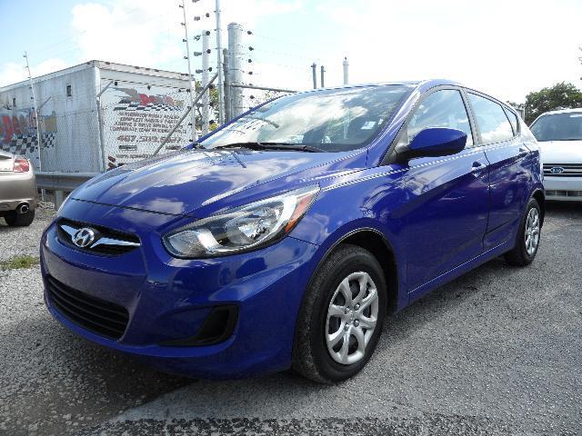 2013 Hyundai Accent Hi Top Handycap Transport