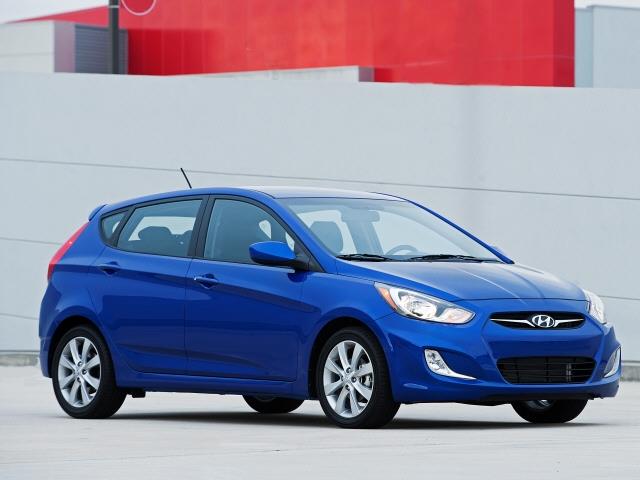 2013 Hyundai Accent SEL W/navigation