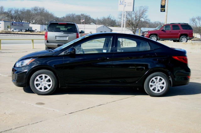 2013 Hyundai Accent ST Sport SLT TRX4 Off Road Laramie