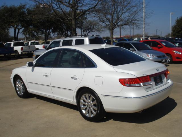 2010 Hyundai Azera SLT 25