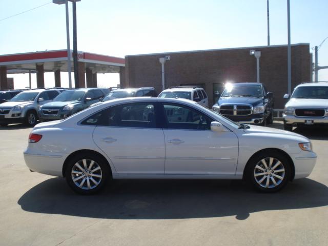 2010 Hyundai Azera SLT 25