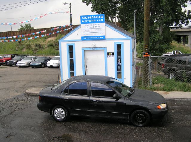 1997 Hyundai Elantra Base