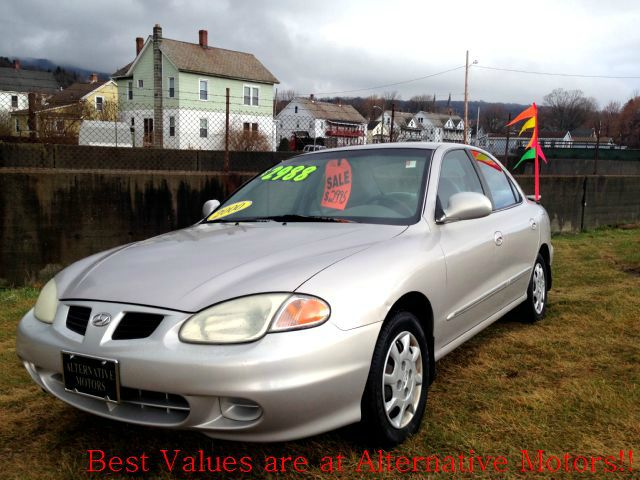 2000 Hyundai Elantra FWD 4dr Sport