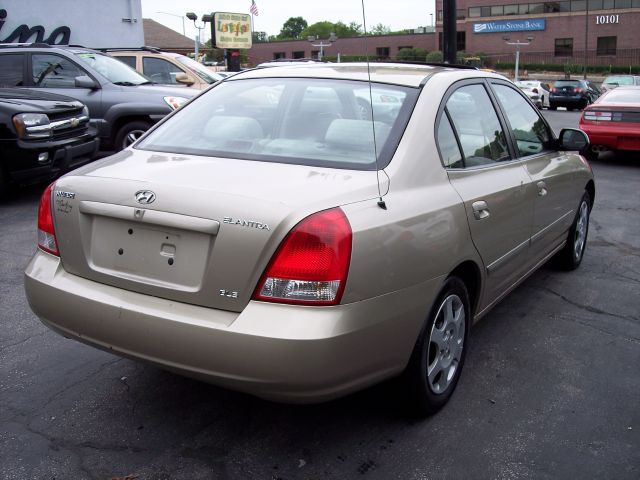 2001 Hyundai Elantra FWD 4dr Sport