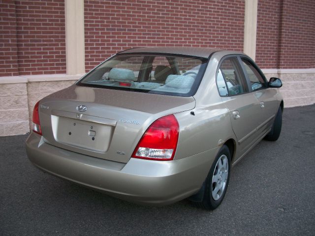 2002 Hyundai Elantra FWD 4dr Sport