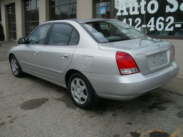 2002 Hyundai Elantra FWD 4dr Sport