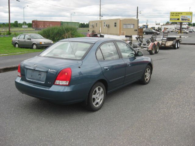 2002 Hyundai Elantra FWD 4dr Sport