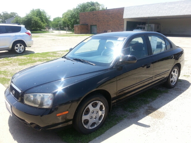 2002 Hyundai Elantra Standard 4X4 Hardtop