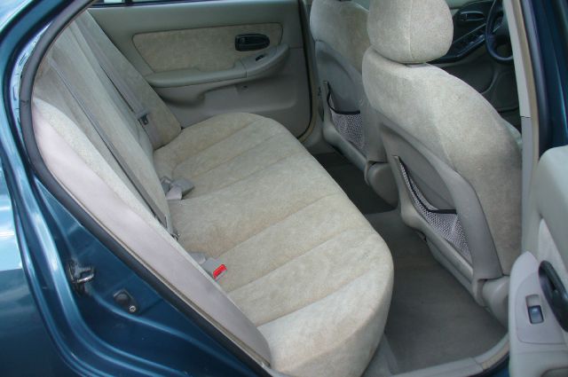 2002 Hyundai Elantra FWD 4dr Sport