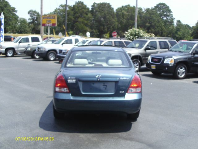 2002 Hyundai Elantra FWD 4dr Sport