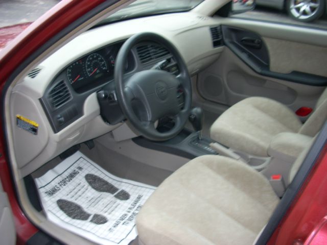 2002 Hyundai Elantra FWD 4dr Sport