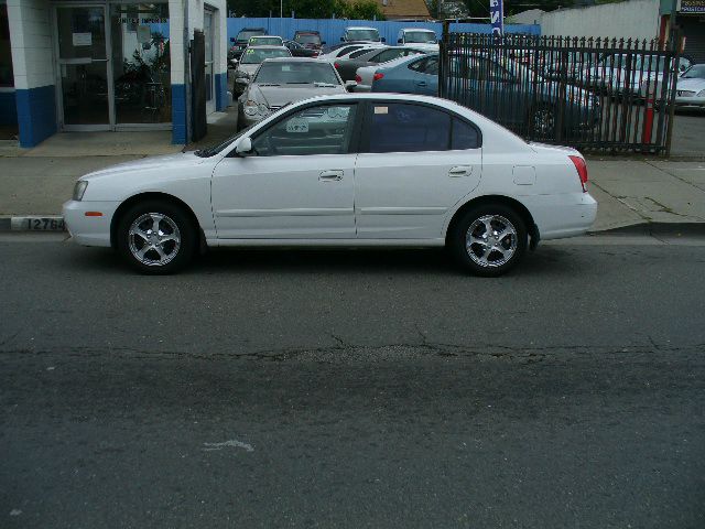 2002 Hyundai Elantra FWD 4dr Sport