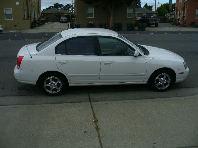 2002 Hyundai Elantra FWD 4dr Sport