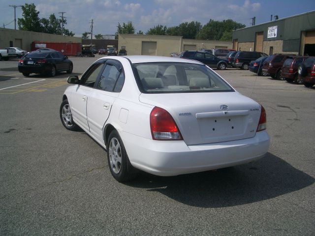 2002 Hyundai Elantra FWD 4dr Sport