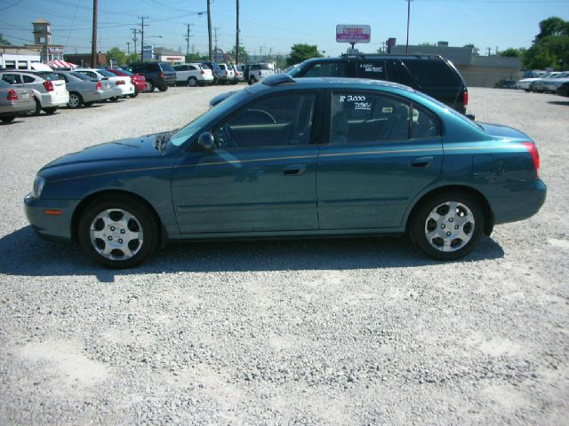 2002 Hyundai Elantra FWD 4dr Sport