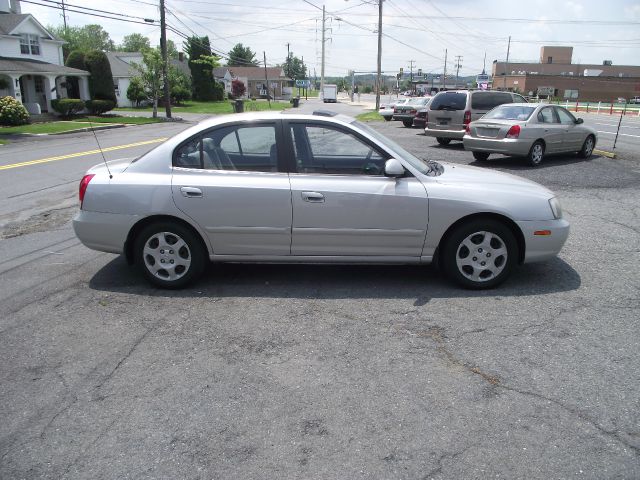 2003 Hyundai Elantra FWD 4dr Sport