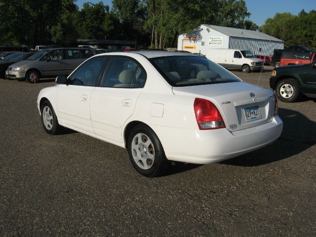 2003 Hyundai Elantra FWD 4dr Sport