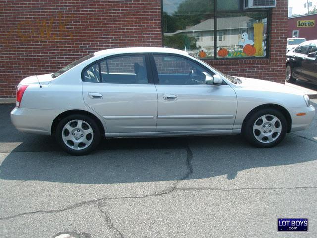 2003 Hyundai Elantra SE Sedan