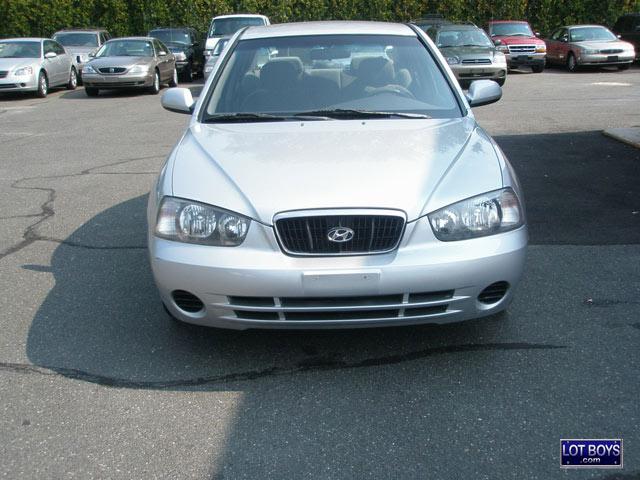 2003 Hyundai Elantra SE Sedan