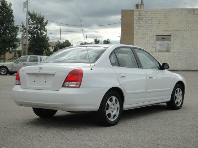 2003 Hyundai Elantra FWD 4dr Sport