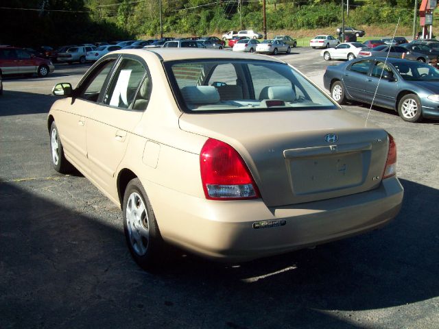 2003 Hyundai Elantra FWD 4dr Sport