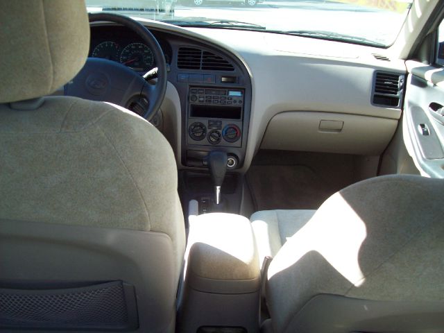 2003 Hyundai Elantra FWD 4dr Sport